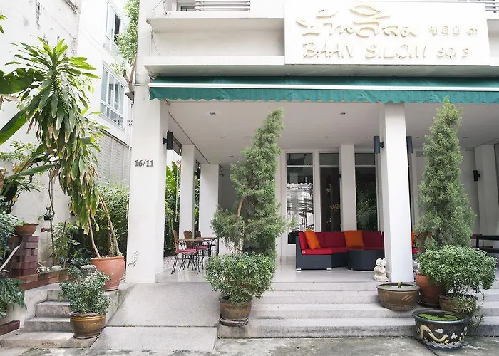 Baansilom Soi 3 Pensão 2*